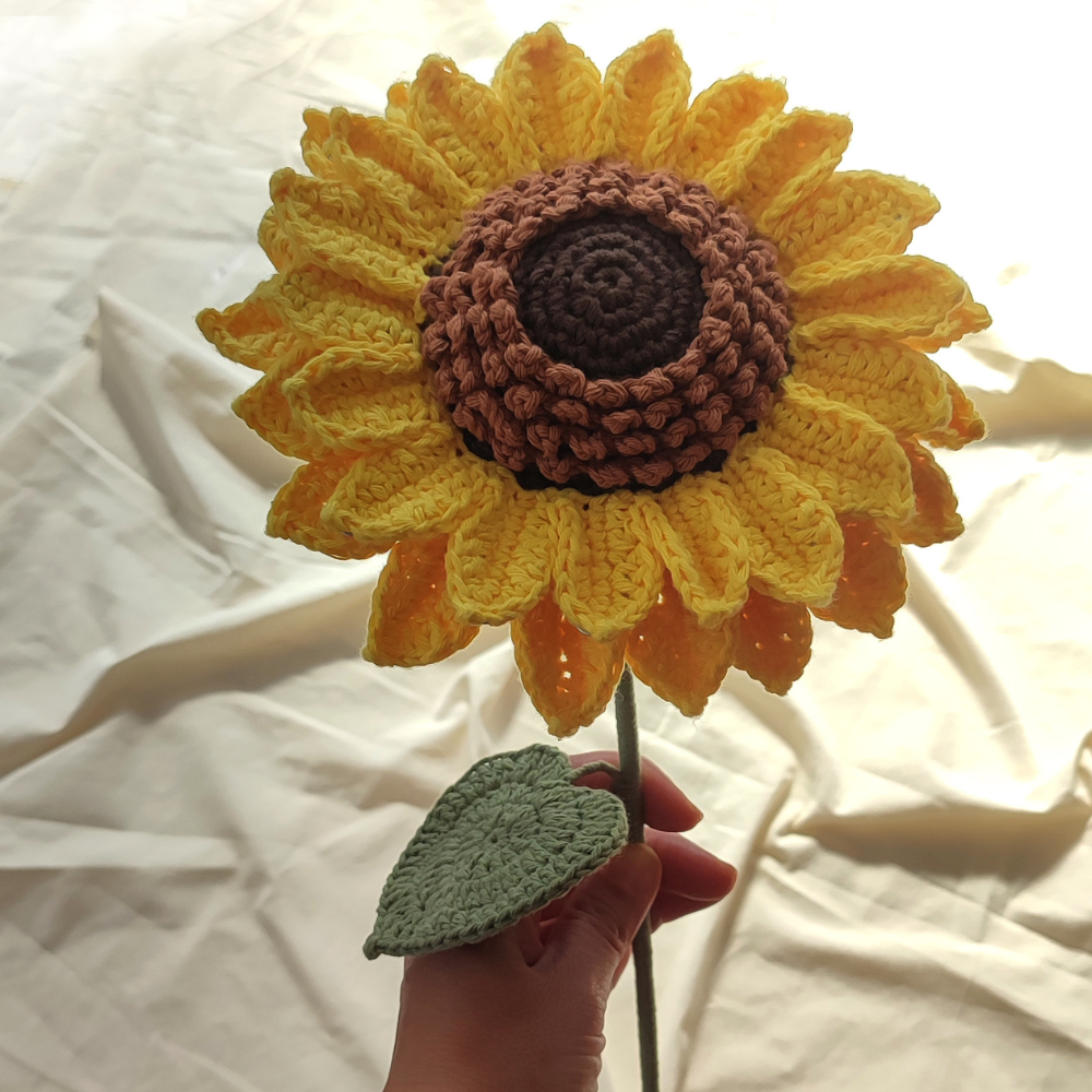 Giant Sunflower Crochet Flower Pattern — Wire Petal PDF, Instant Download
