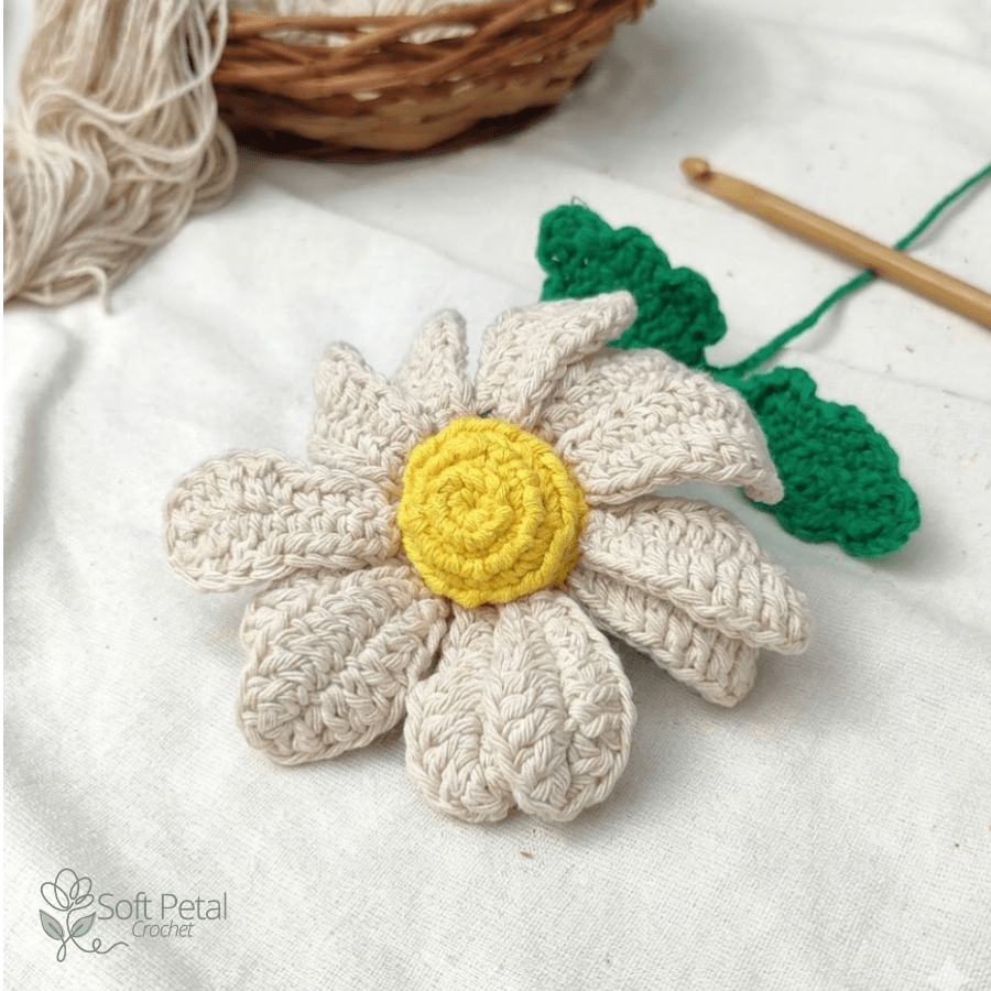 The Simply Sweet Daisy — Crochet Pattern (PDF Download) - Soft Petal Crochet